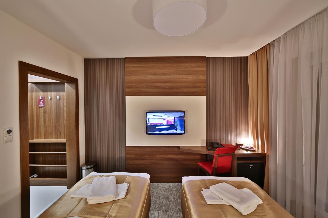 Hotel Alexander Bardejovské Kúpele Esterno foto